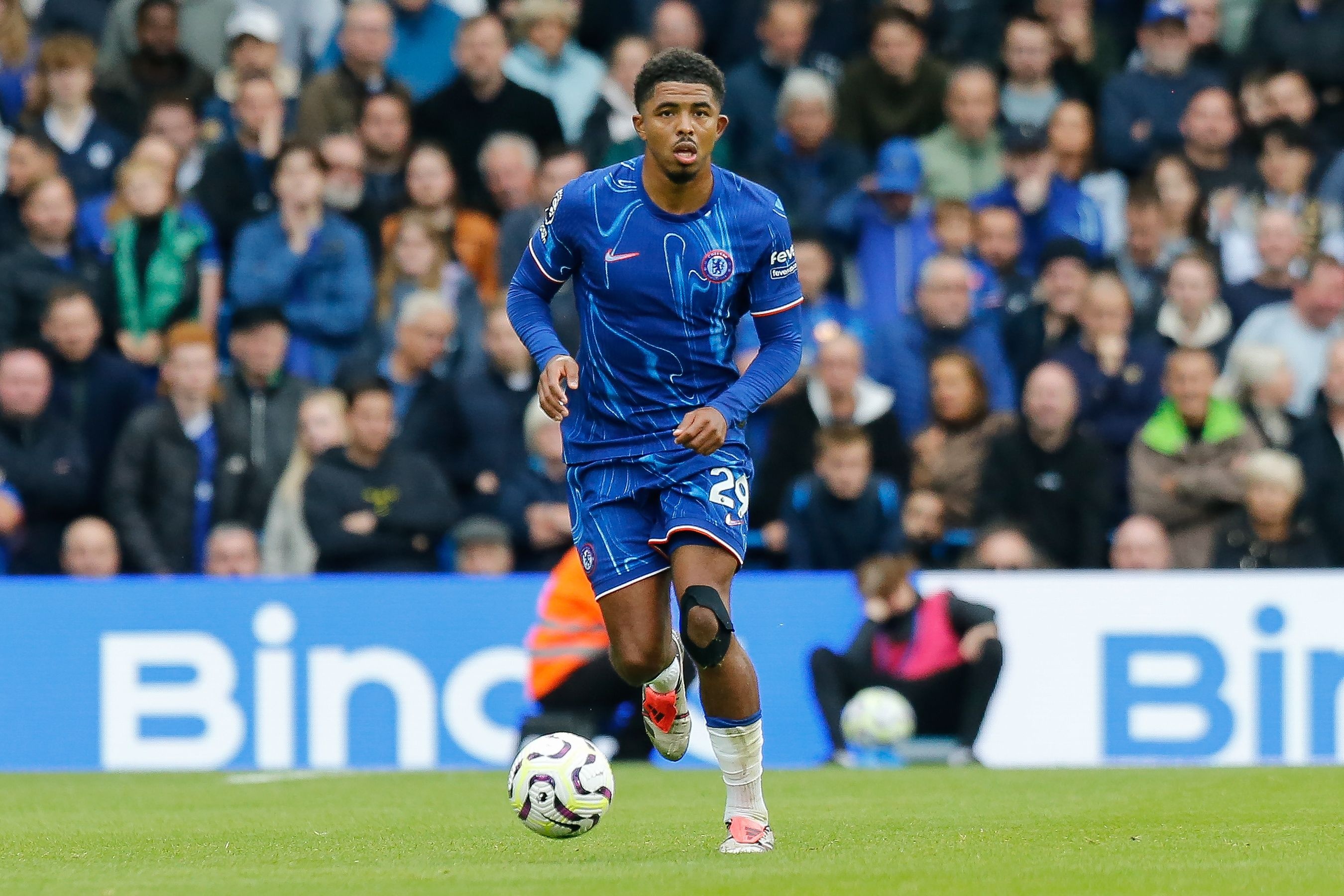 开云APP-ins删除蓝军内容，记者：福法纳团队称一切正常，与切尔西没问题