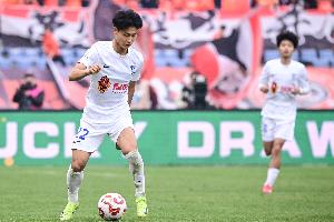 kaiyun-火线复出！19岁毛伟杰两周前韧带撕裂&amp;预计伤缺5-6周，今日回首发